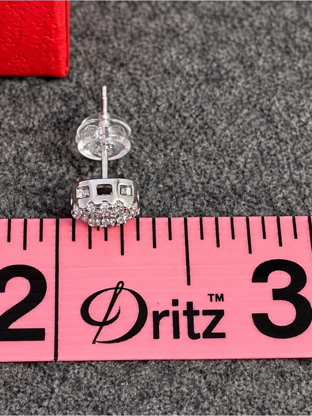 💎 Moissanite Square Cluster Stud Earrings